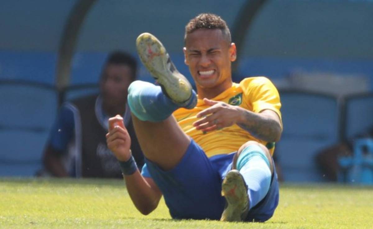 Neymar fue abucheado por la prensa brasileña a pesar de ser figura ante Honduras