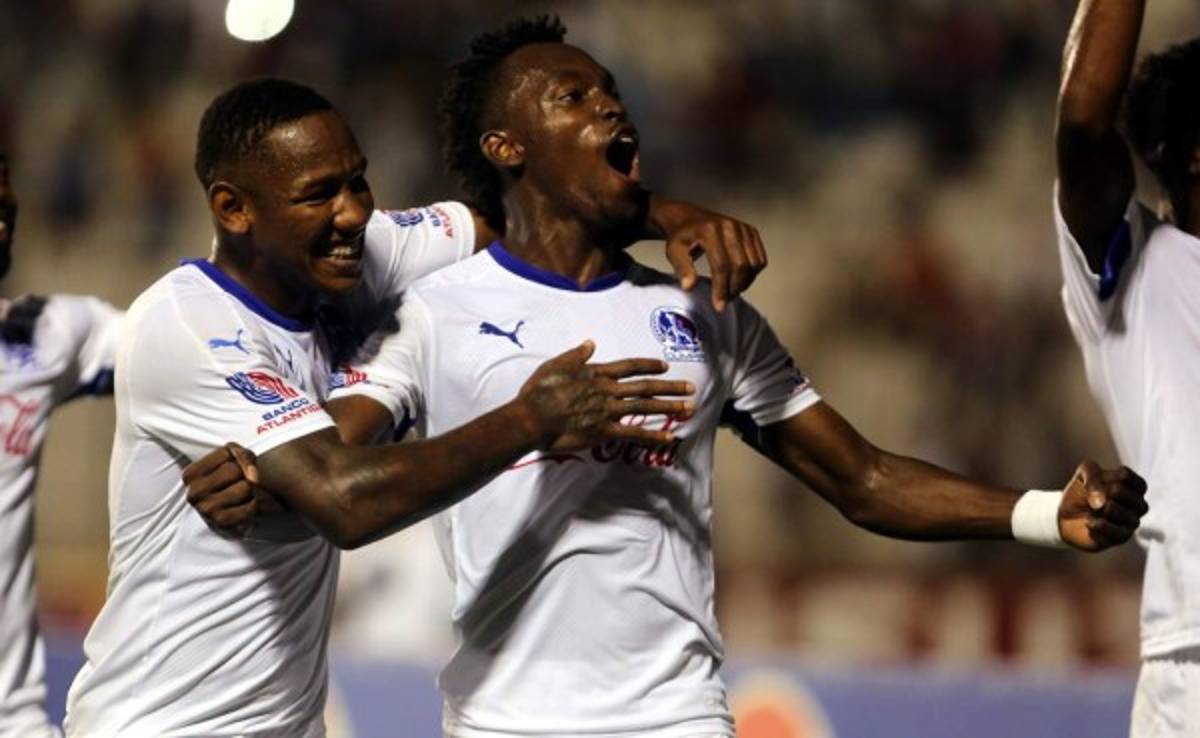 ENCUESTA: ¿Cómo preferís que nombre al tridente del Olimpia Costly, Elis y Quioto?