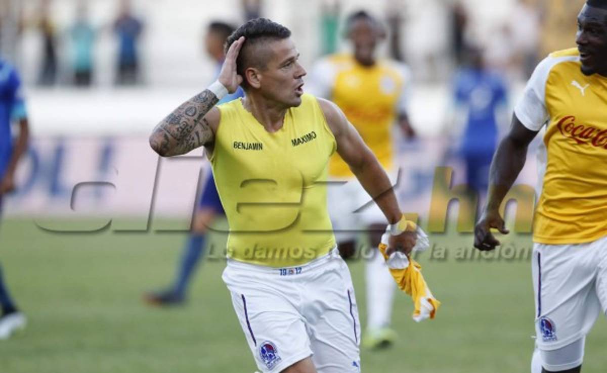 Golazo de Mario Leguizamón ante el Motagua