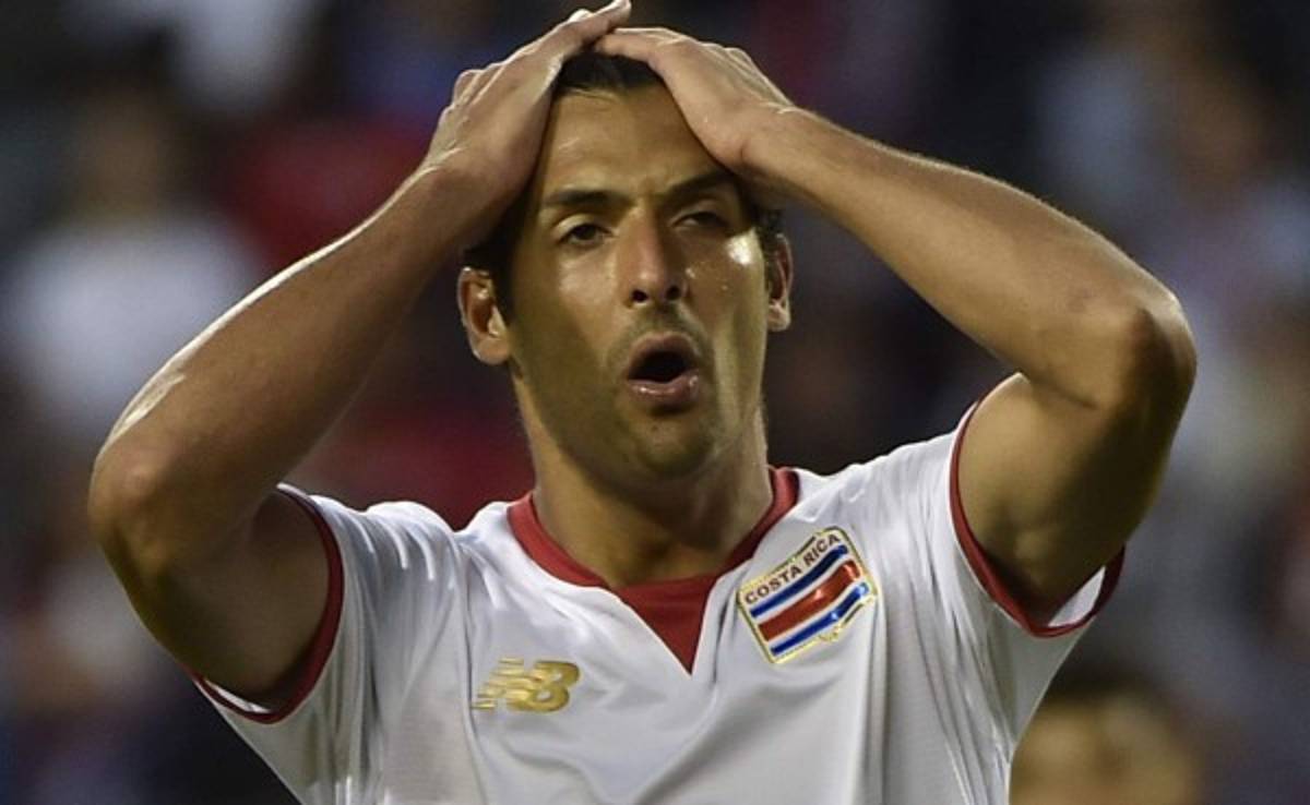 Celso Borges: 'Todavía no estamos muertos y ya pensamos en Colombia'