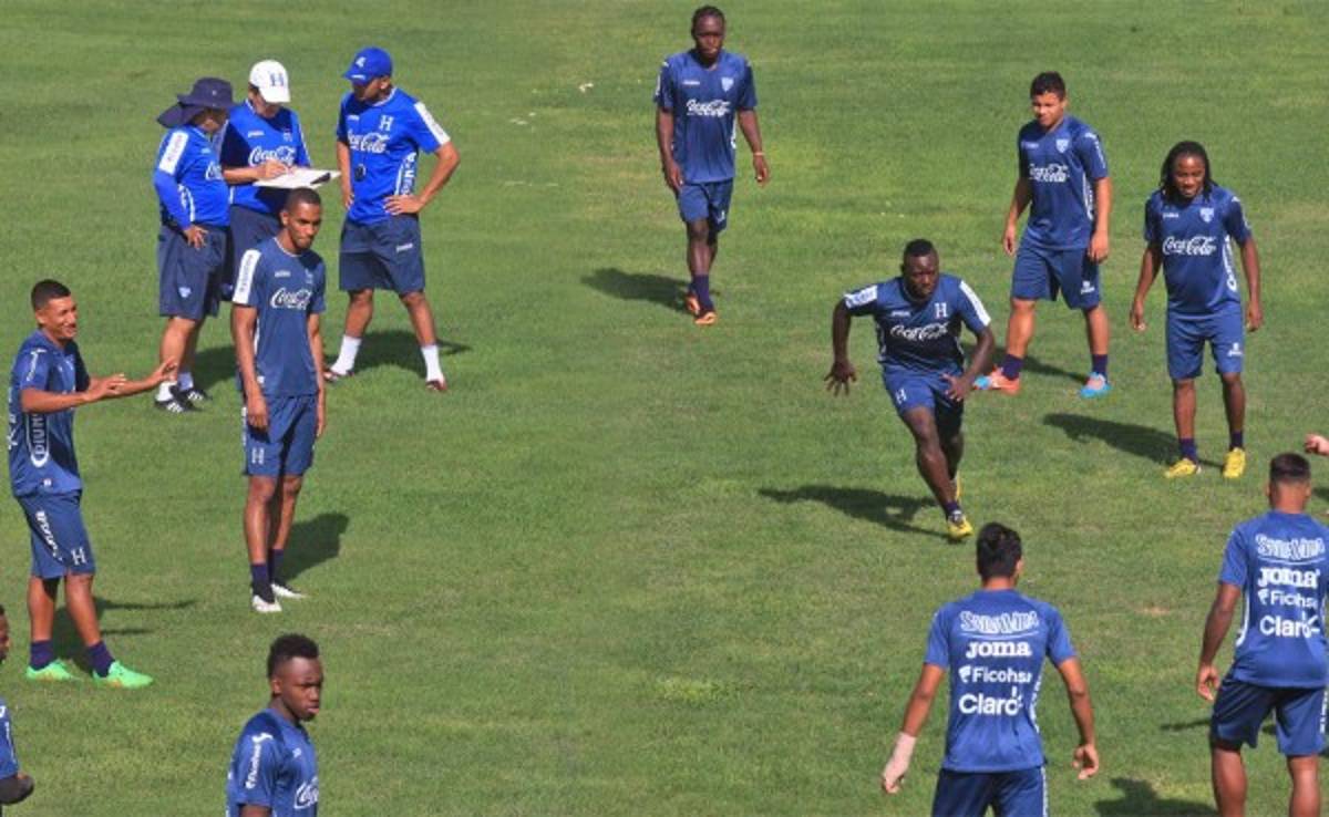 Jerry Bengtson y Wilmer Crisanto se entrenan con la Sub-23 de Honduras
