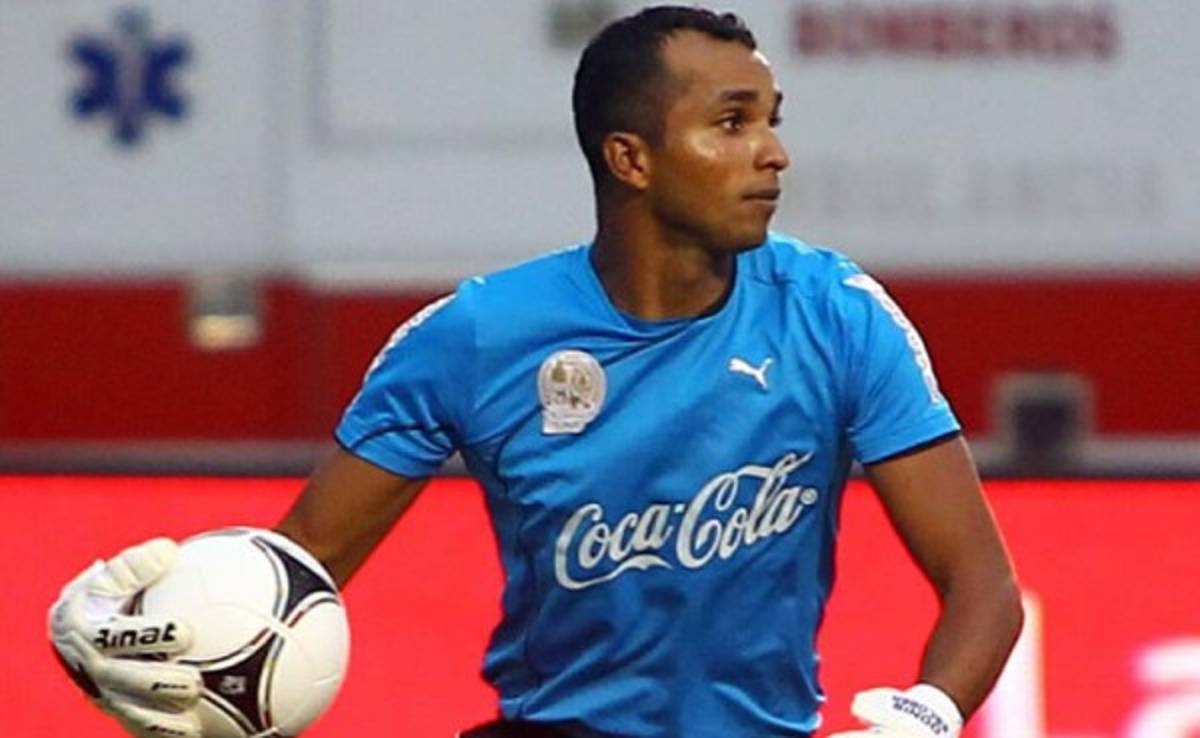 VIDEO: Espectacular tapada de Donis Escober ante Herediano