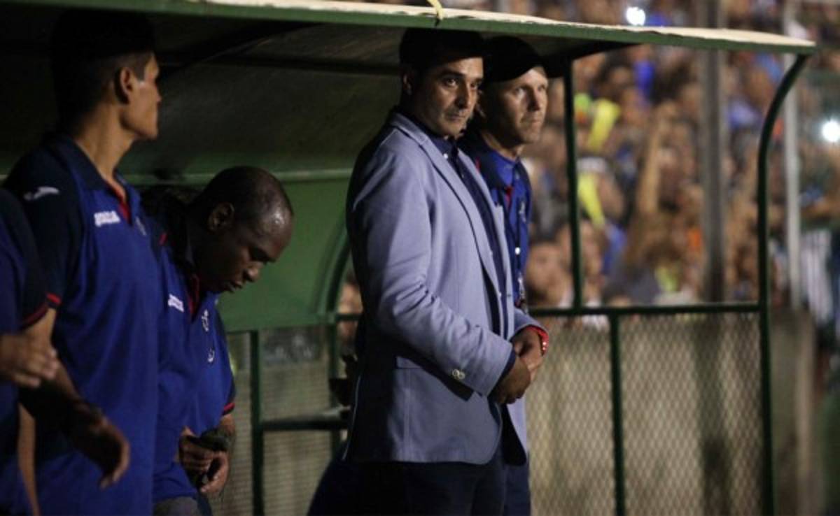 Diego Vázquez: 'En una final no te pueden anular ese gol'