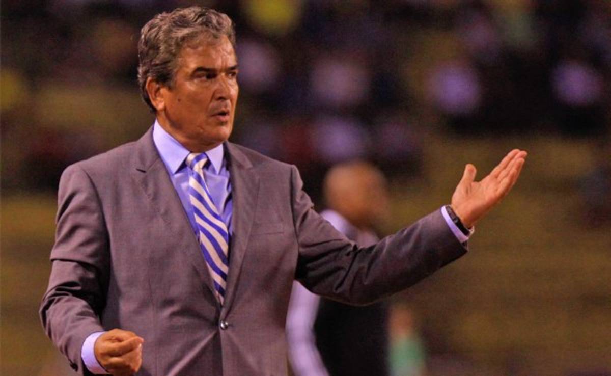 Jorge Luis Pinto: 'No es fácil de la noche a la mañana cambiar el estilo'