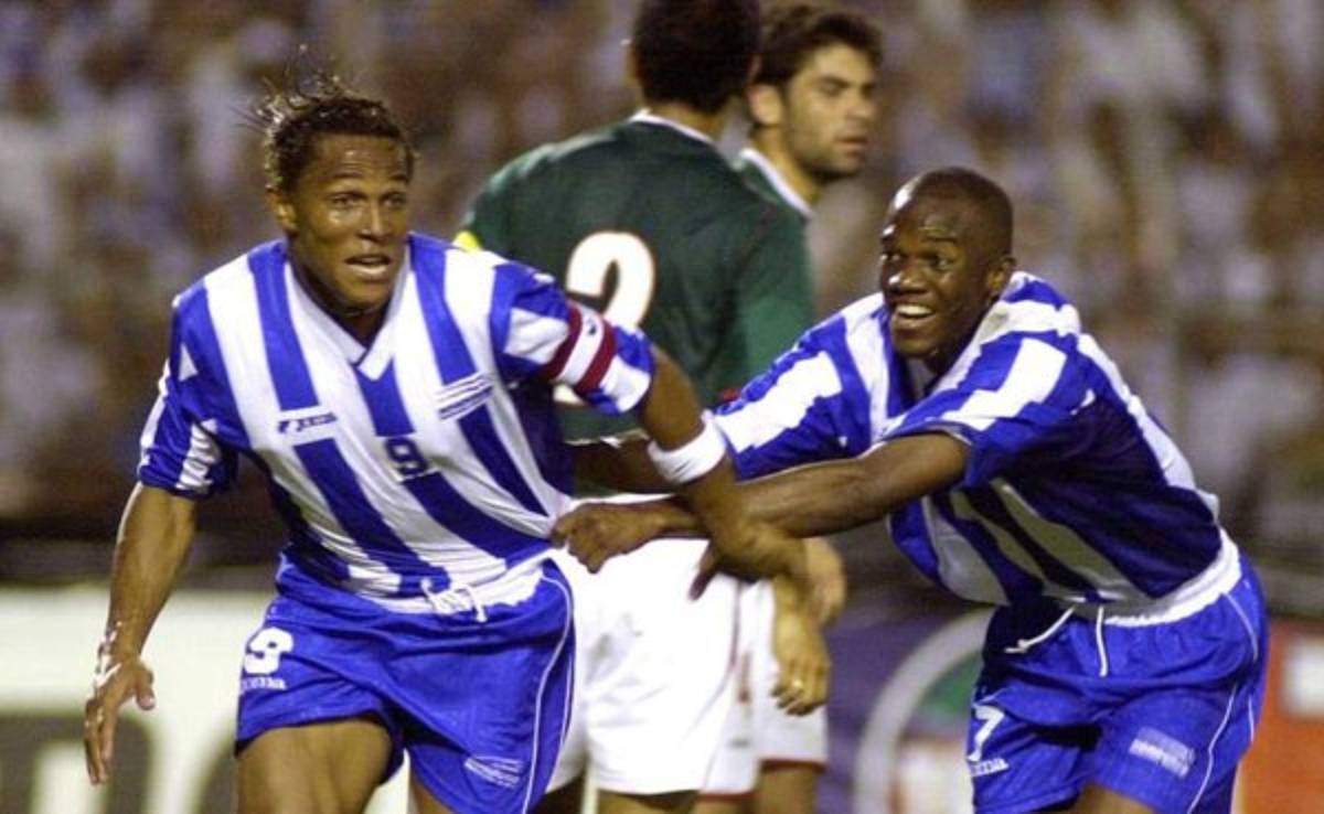 El ÀLBUM: La vida deportiva de Carlos Pavón