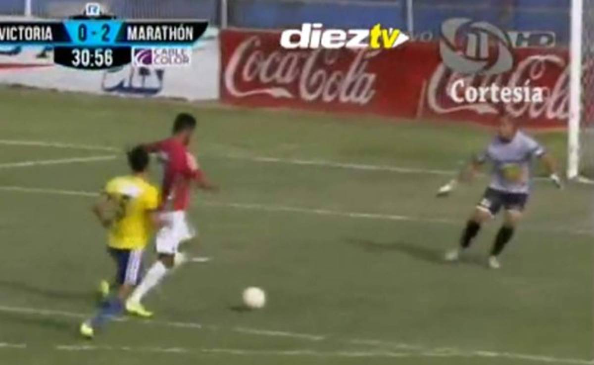 VIDEO: Josimar Moreira y su definición de crack frente al Victoria