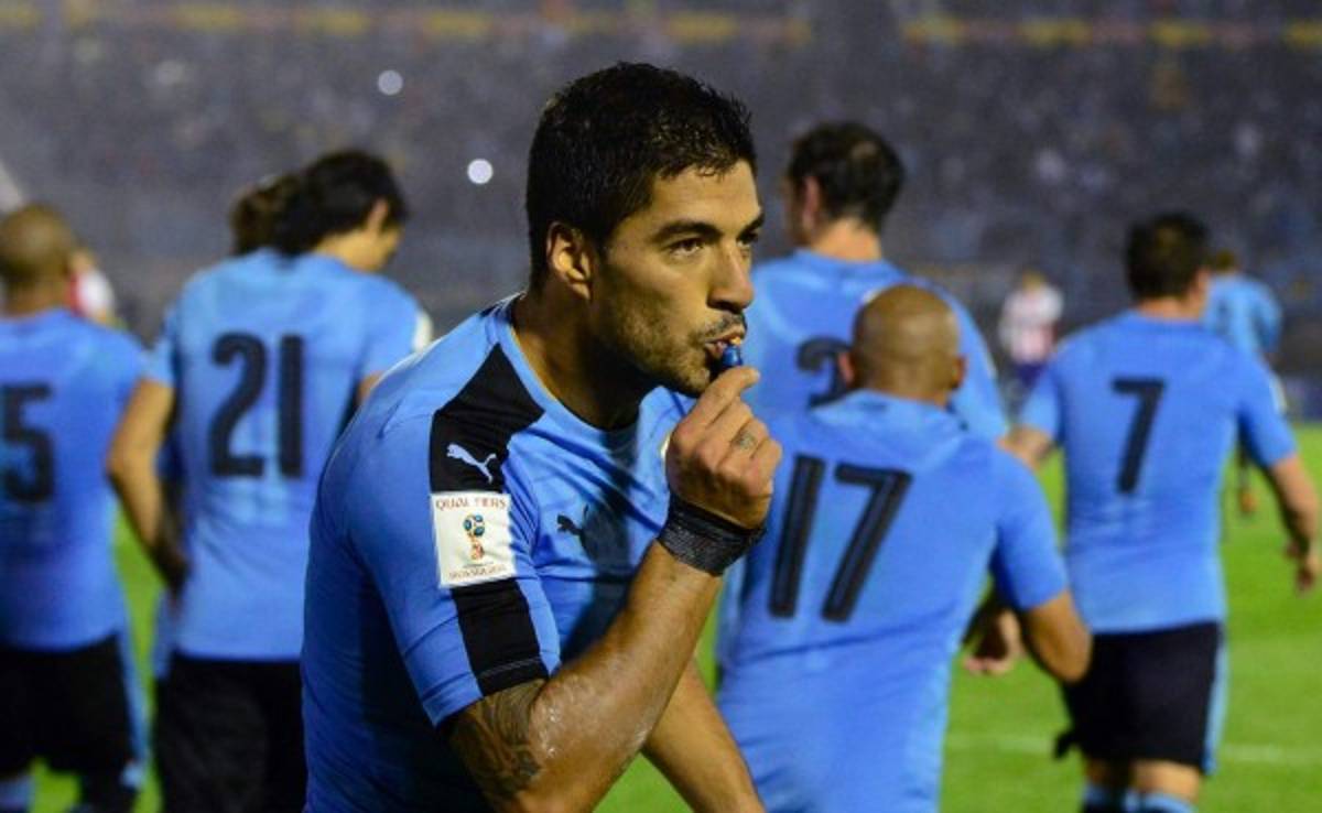 Uruguay lidera la eliminatoria, Chile en zona de descalificación