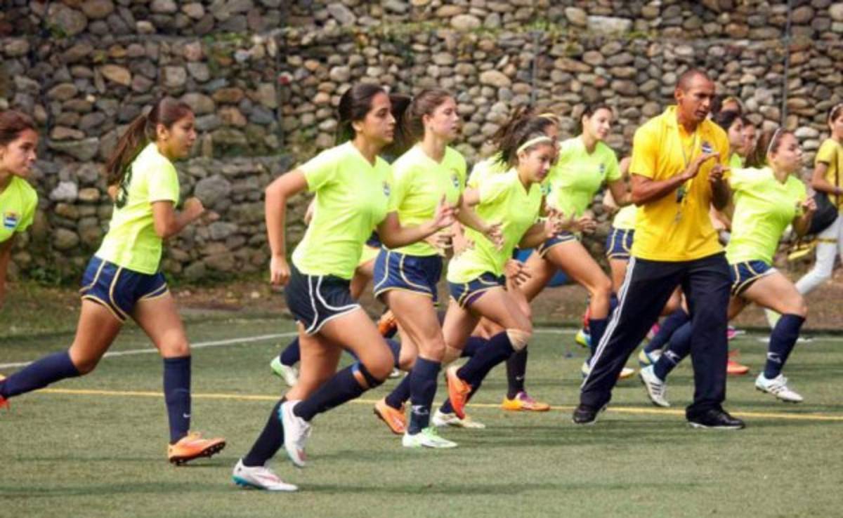 La realidad del último once de Marathón que fue campeón hace nueve años