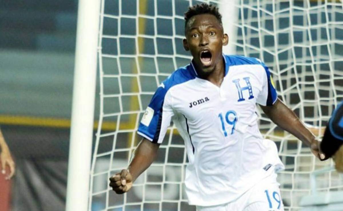 Monterrey registra a Alberth Elis en la Liga MX y le asigna número de crack