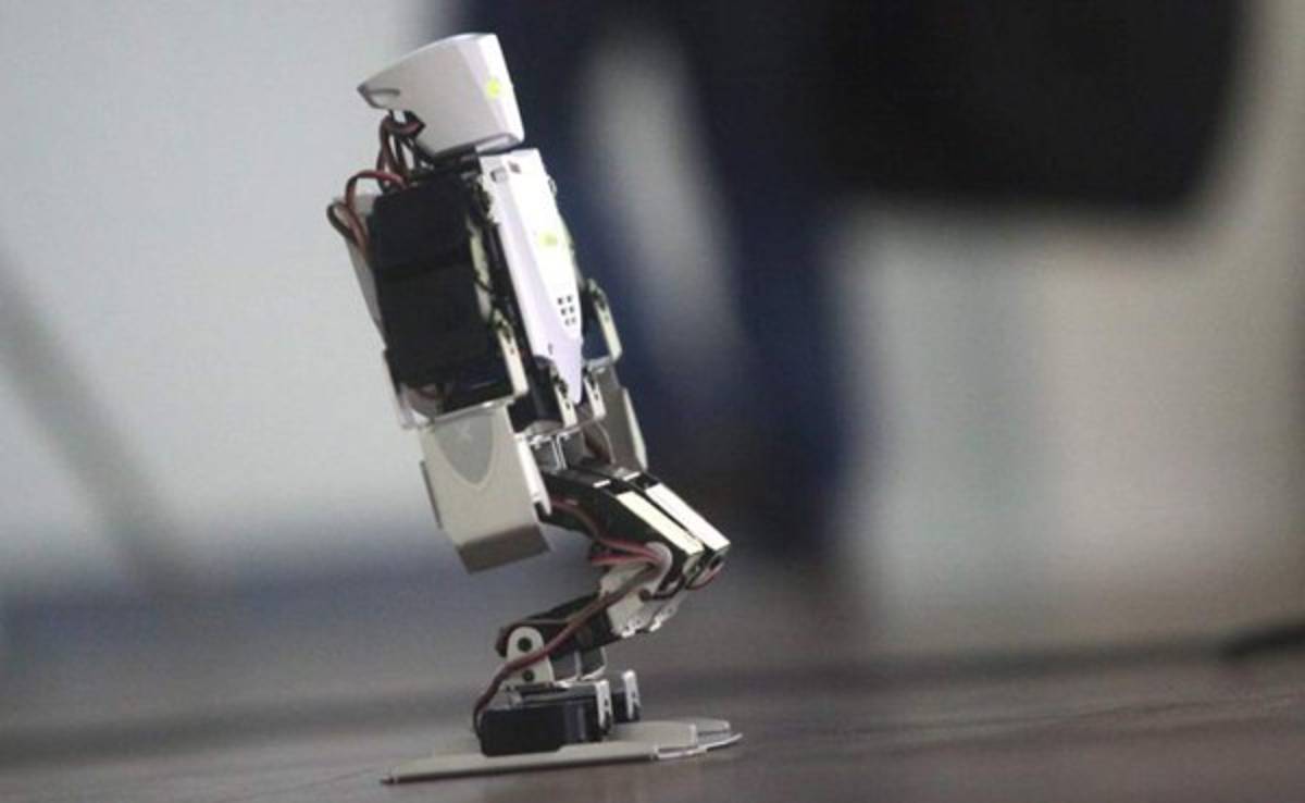 Presentan en Nicaragua robots con aspecto humanoide