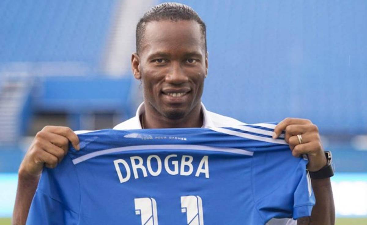 Los grandes del Chelsea quieren de regreso a Drogba