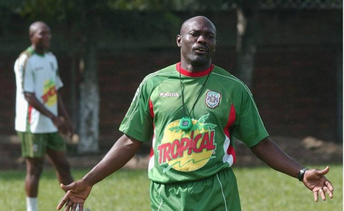 Los entrenadores hondureños que están sin dirigir en Liga Nacional