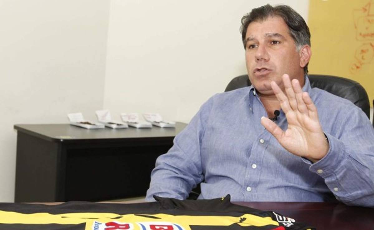 Mateo Yibrín: 'El papá de Albert Elis nos pidió una casa'