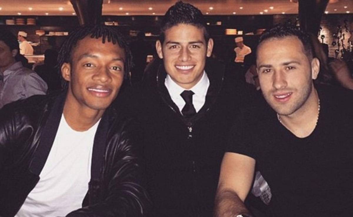 James se reencontró en Londres con Cuadrado y Ospina