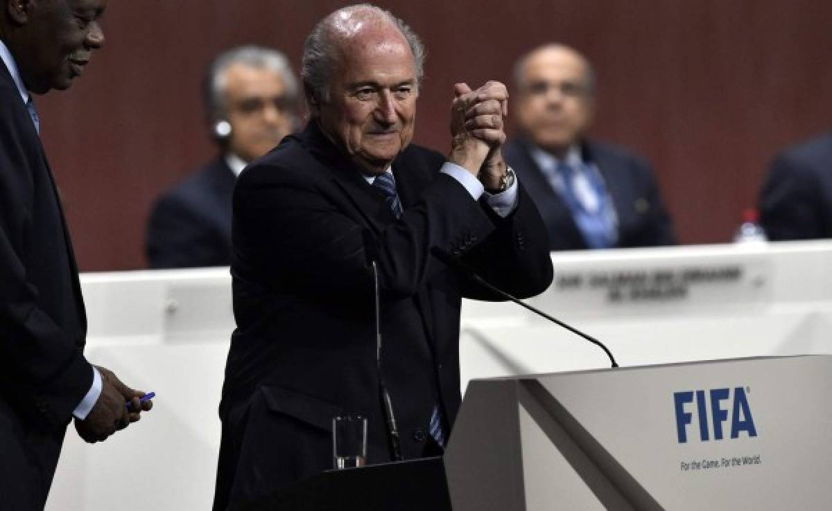 Blatter, reelegido presidente de FIFA tras retiro de Príncipe Ali