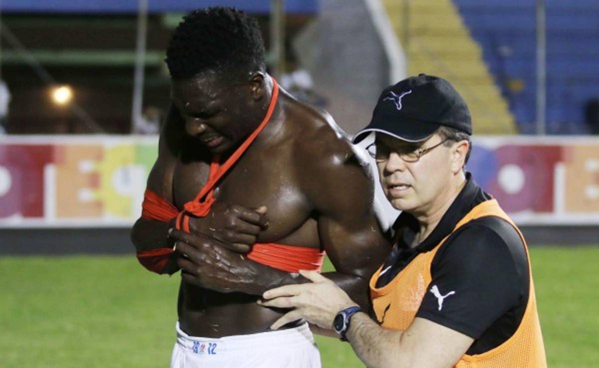 Javier Estupiñán sufre doble fractura de clavícula y se pierde el torneo