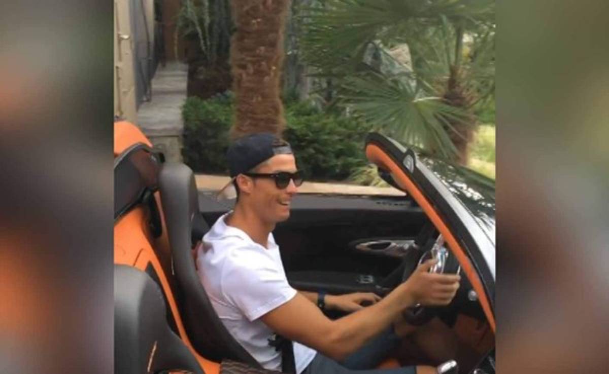VIDEO: Cristiano Ronaldo presume su nuevo auto de 1.5 millones de dólares
