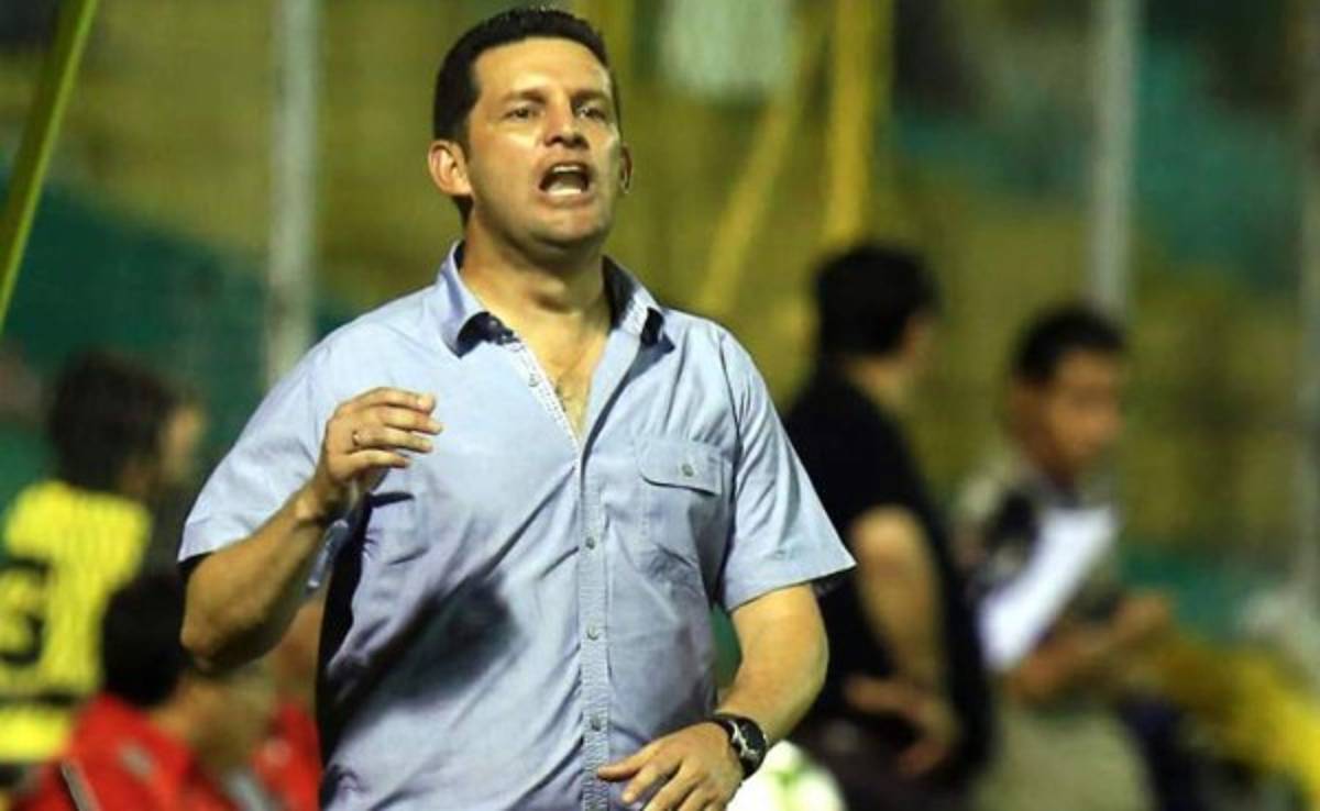 Javier Delgado principal candidato para dirigir al Alajuelense del 'Chino' Discua