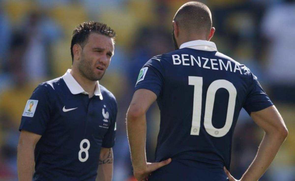 La justicia francesa corrige y levanta la prohibición a Benzema de contactar con Valbuena