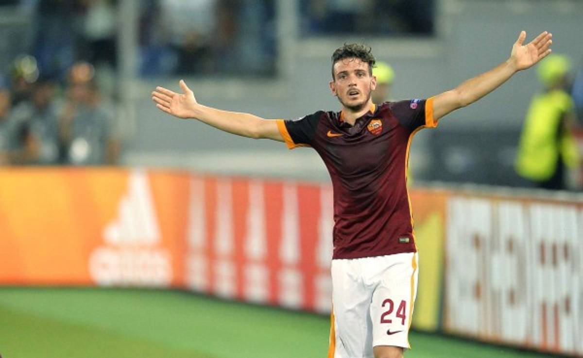 VIDEO: Espectacular golazo de larga distancia de la Roma contra Barcelona