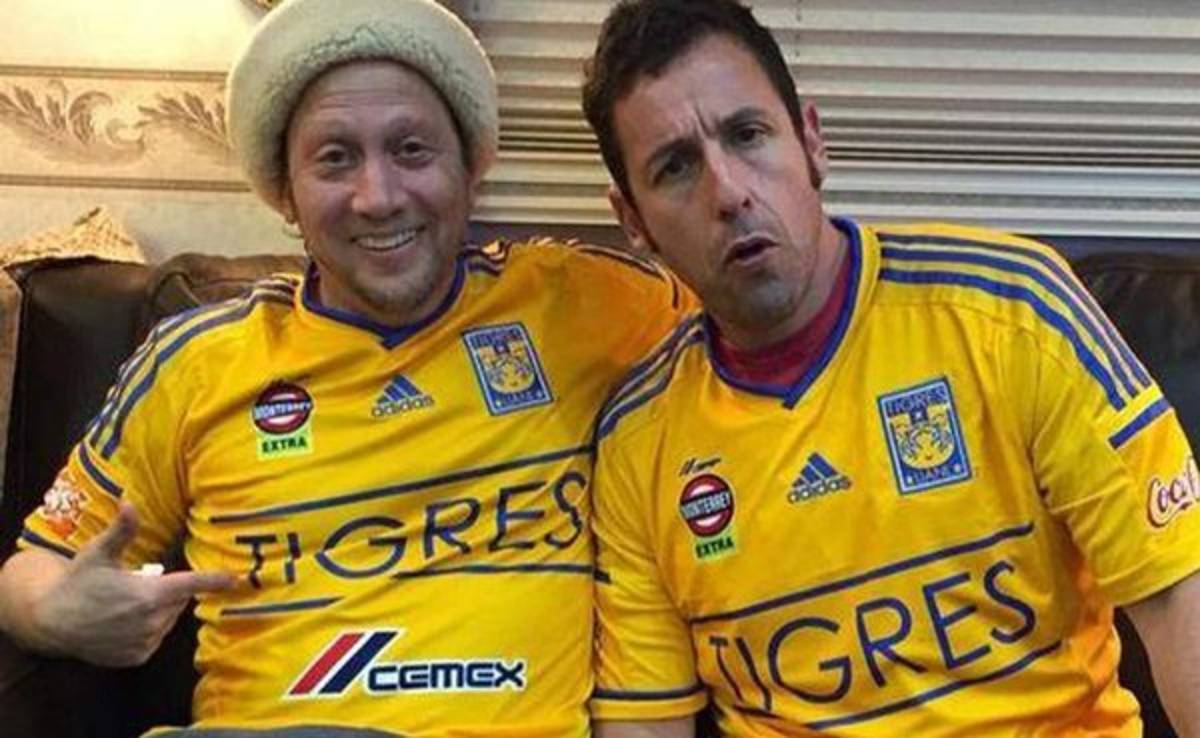 Adam Sandler y Rob Schneider se declaran fans del Tigres de México
