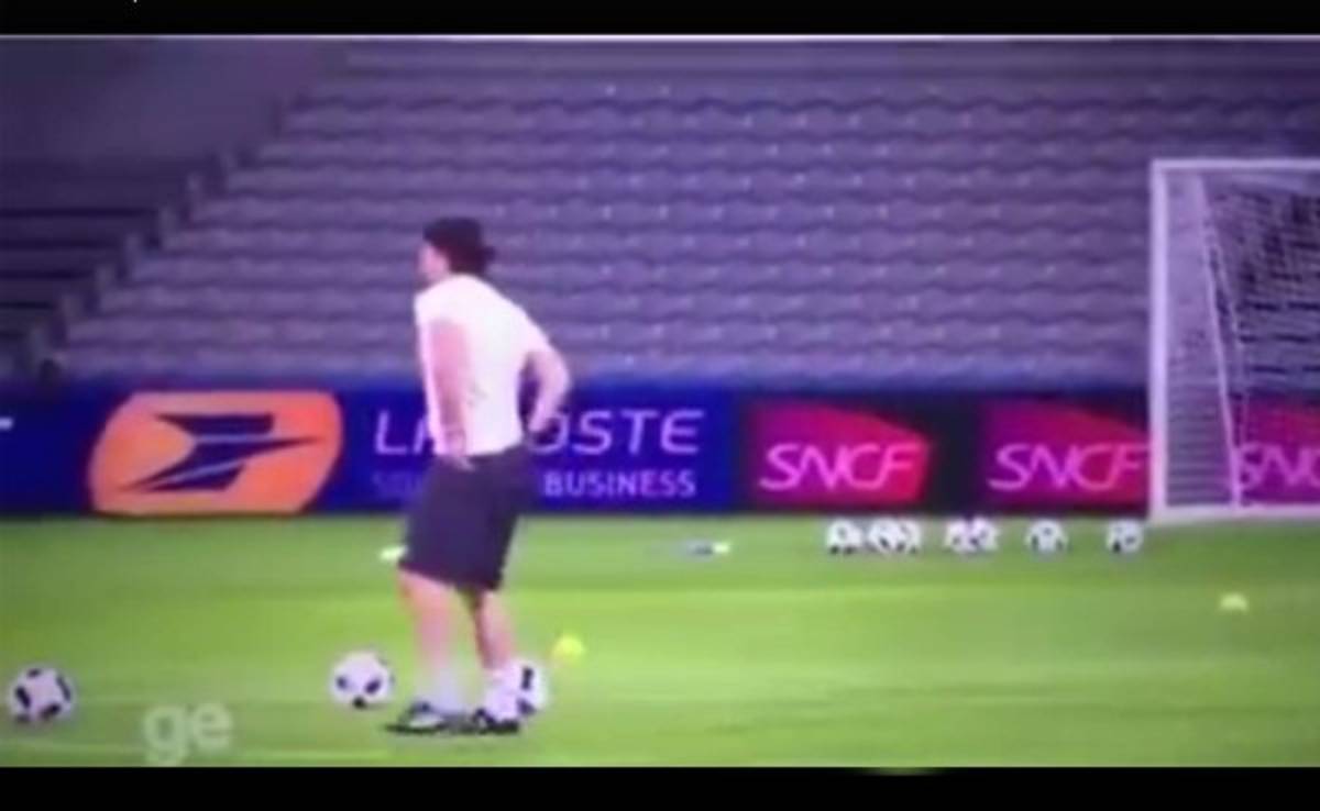 VIDEO: ¡Que asco! Joachim Löw lo vuelve a hacer, esta vez en un entreno