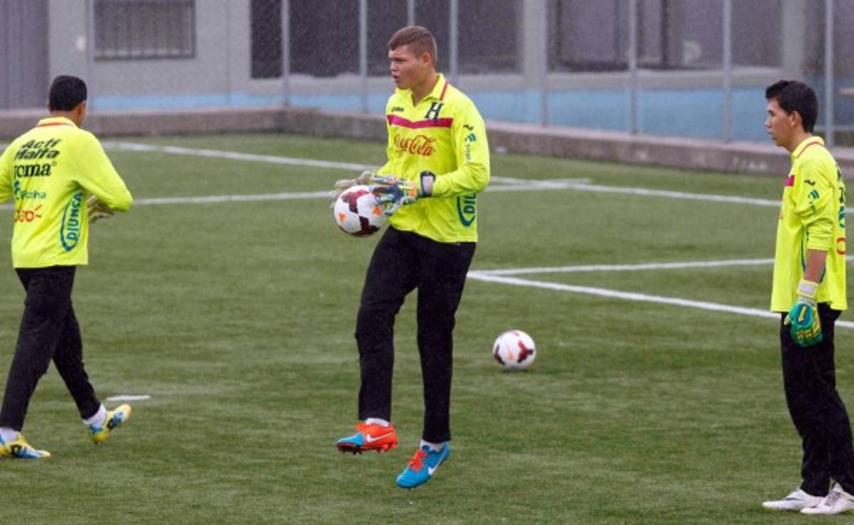 A Javier Delgado, portero de la Sub-17, le apodan Manuel Neuer