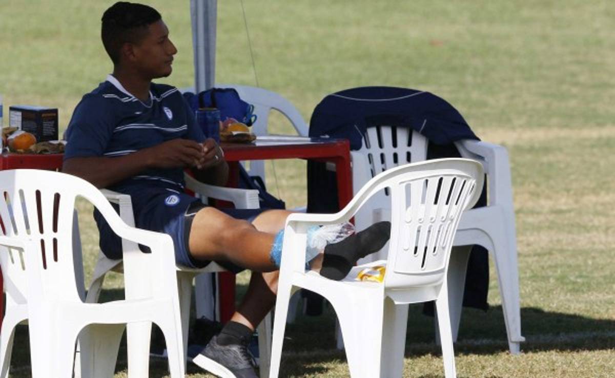 Se encienden las alarmas en la Sub-23 de Honduras, Bryan Acosta no entrenó este lunes