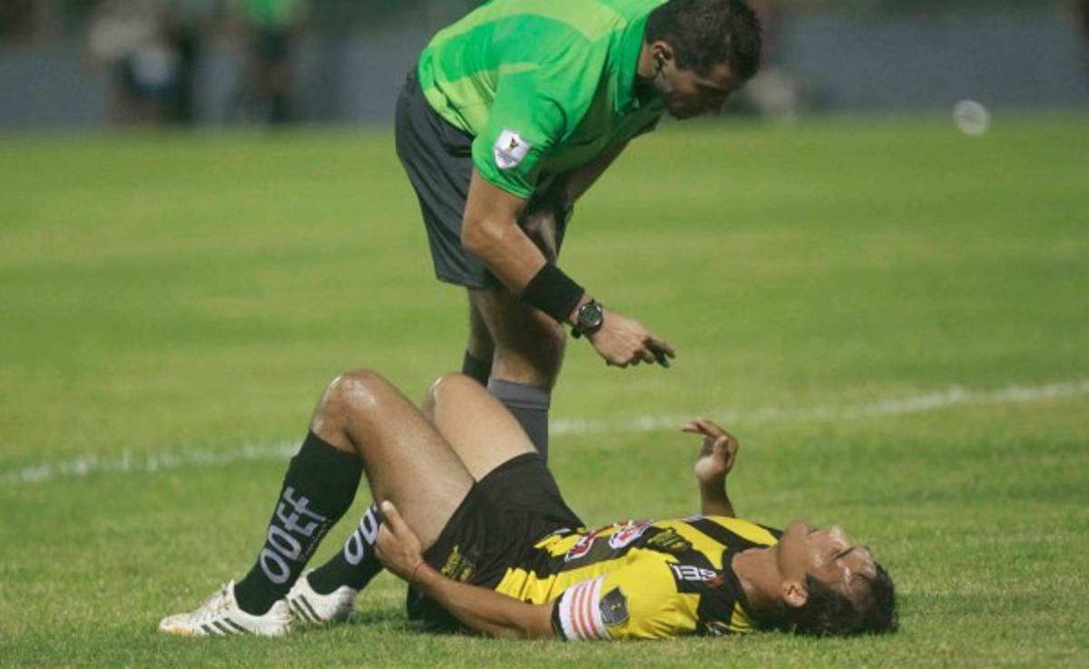 Claudio Cardozo se lesiona y preocupa al Real España