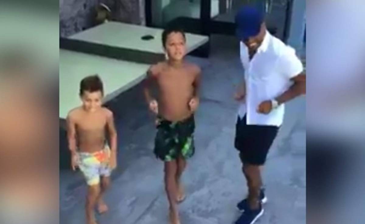 VIDEO: El baile de Patrice Evra tras el fichaje de Higuaín