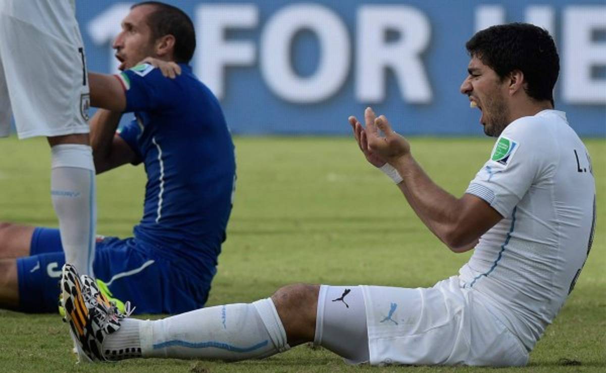 Chiellini cree 'excesiva' la sanción a Luis Suárez por el mordisco