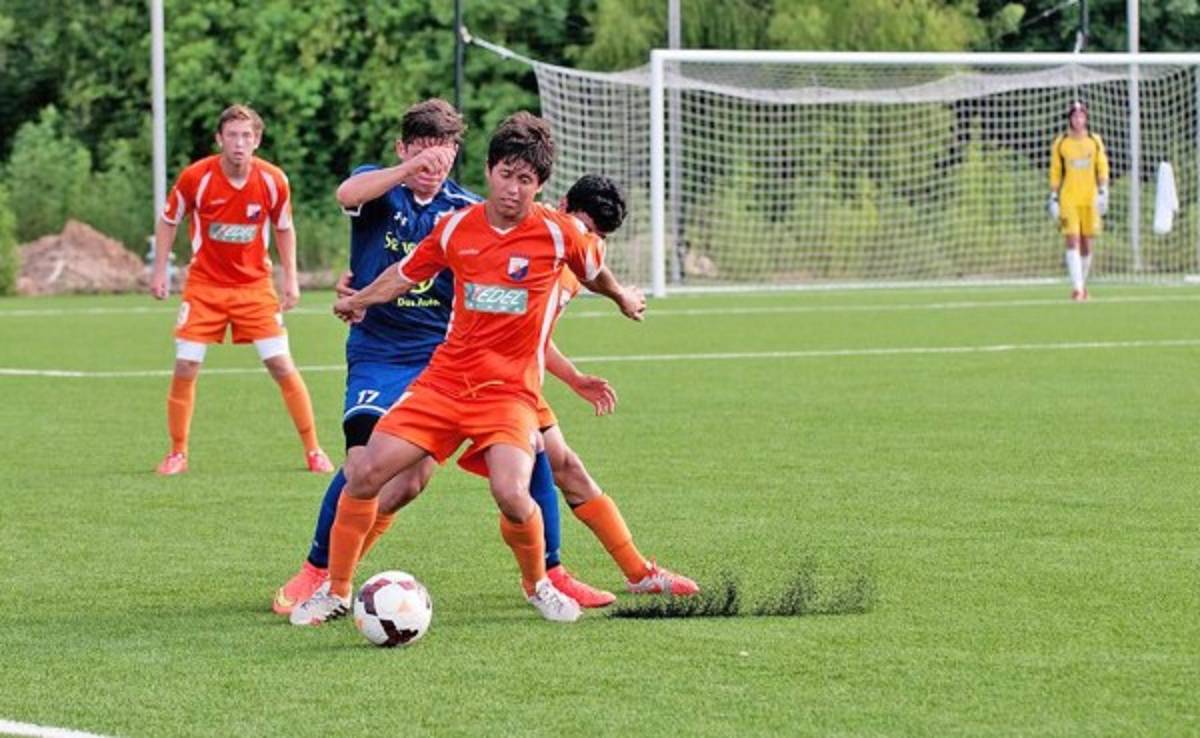 Jorge Contreras, a pesar de ser indocumentado, busca triunfar con su magia