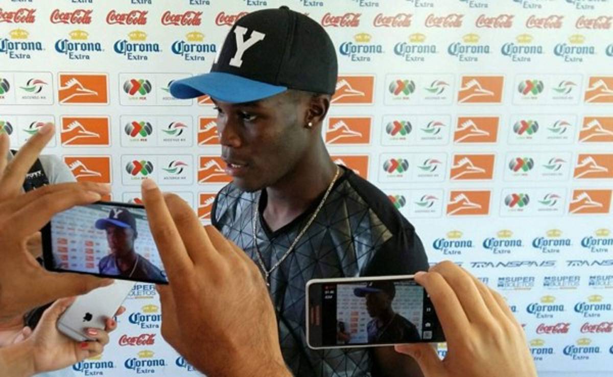 Rubilio Castillo se despide del Correcaminos de México