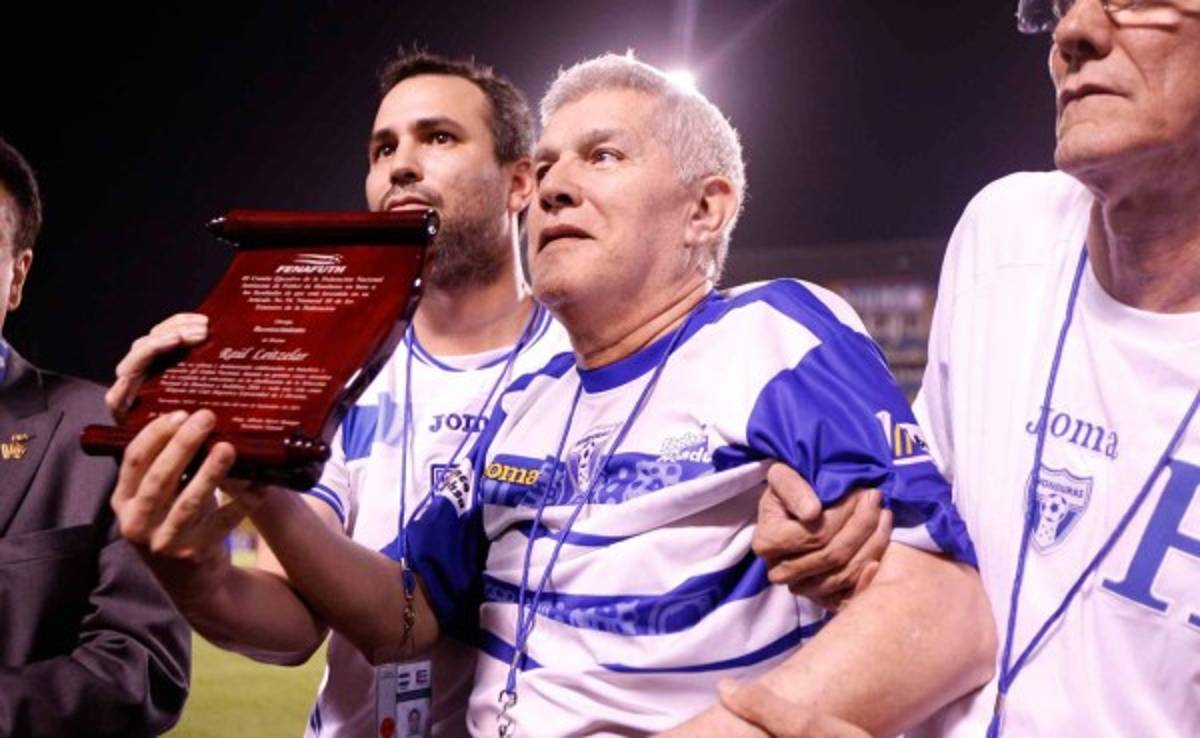 Fallece expresidente de los Pumas de la UNAH, Raúl Leitzelar