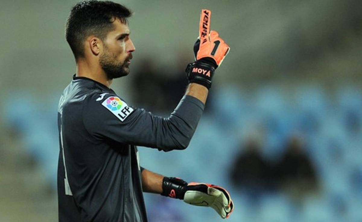 Atlético confirma fichaje del portero Miguel Ángel Moyá