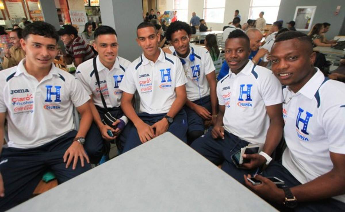 Selección Sub-20 de Honduras viajó a Uruguay