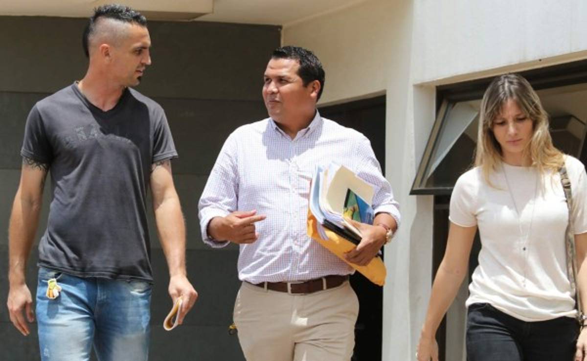 Sebastián Portigliatti recibe permiso del TNAF para ser inscrito por el Juticalpa