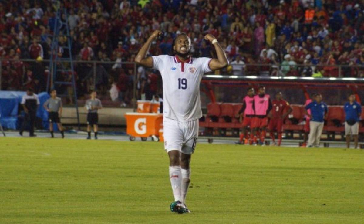 Costa Rica llama a Waston en lugar del lesionado Oviedo en la Copa Oro