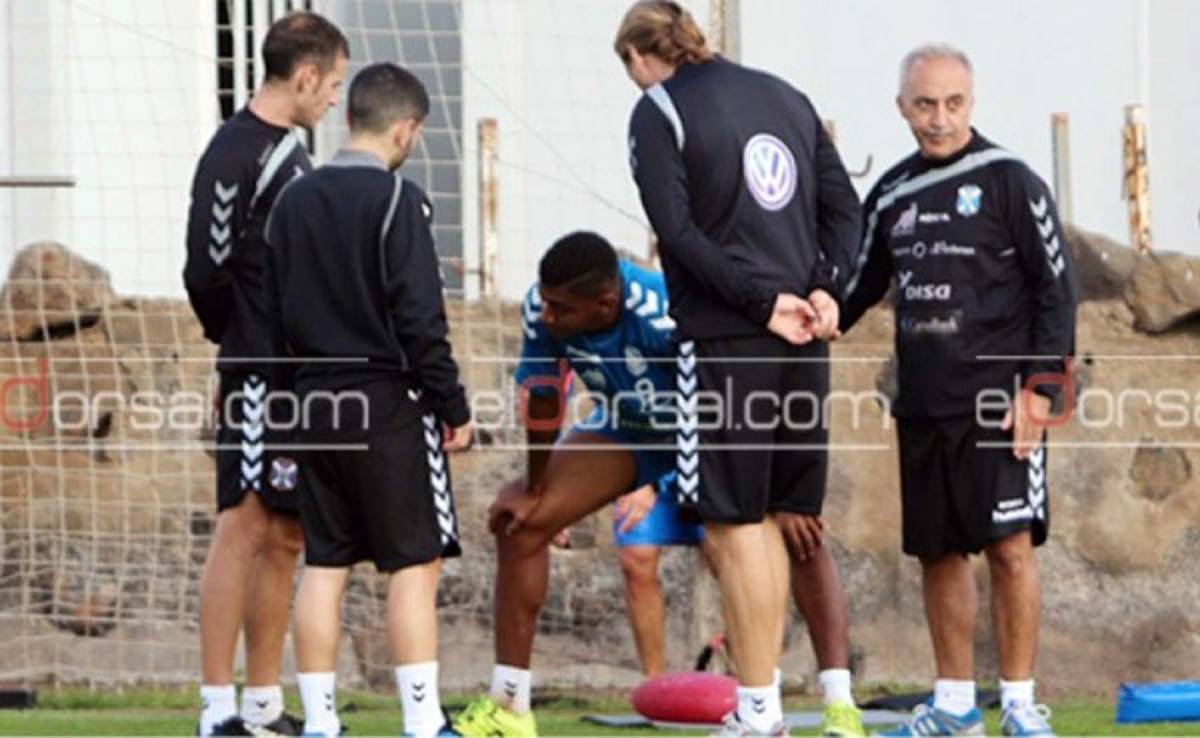 Choco Lozano lo intenta, pero no puede con Tenerife