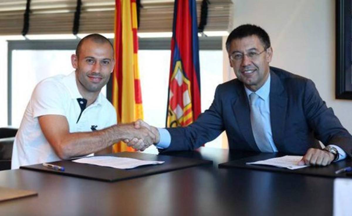 Javier Mascherano amplía su contrato con Barcelona hasta 2018