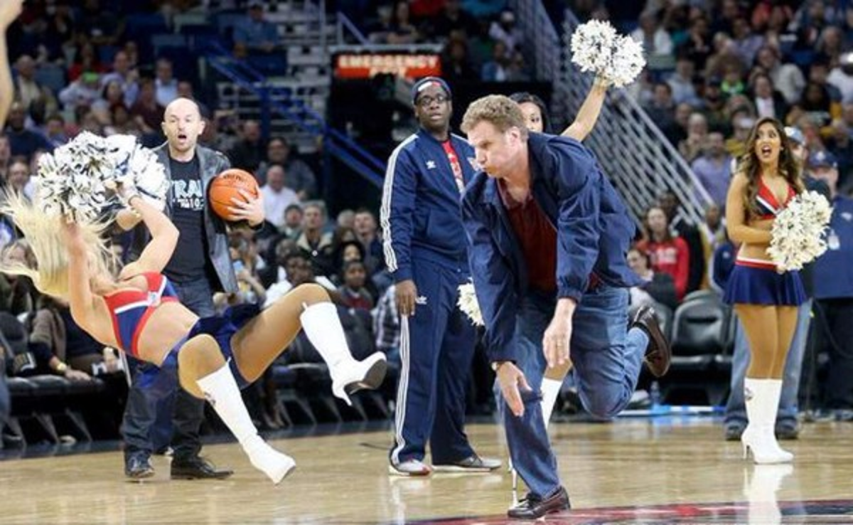 VIDEO: Actor Will Ferrell golpeó a porrista en partido de NBA
