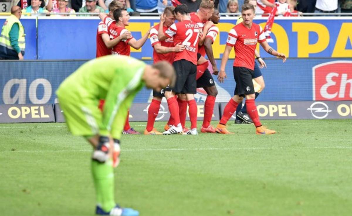El campeón Bayern Munich volvió a caer en la Bundesliga