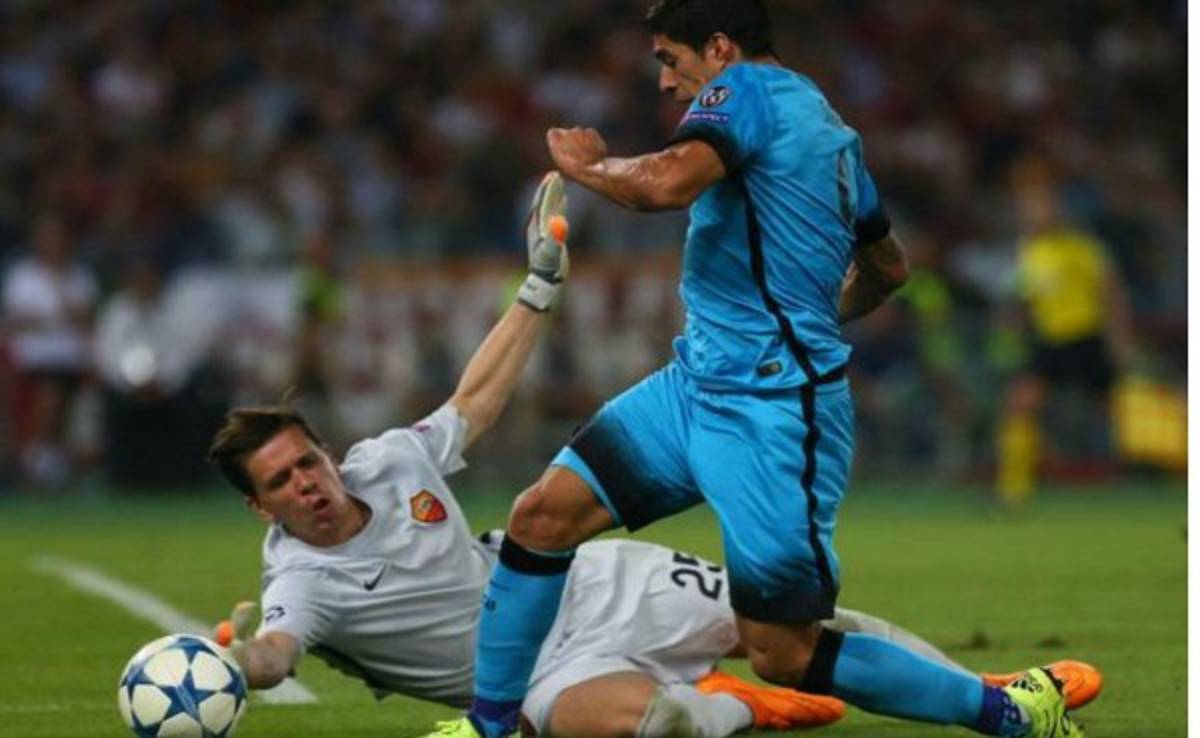 Barcelona reclamó una falta penal que le hicieron a Luis Suárez