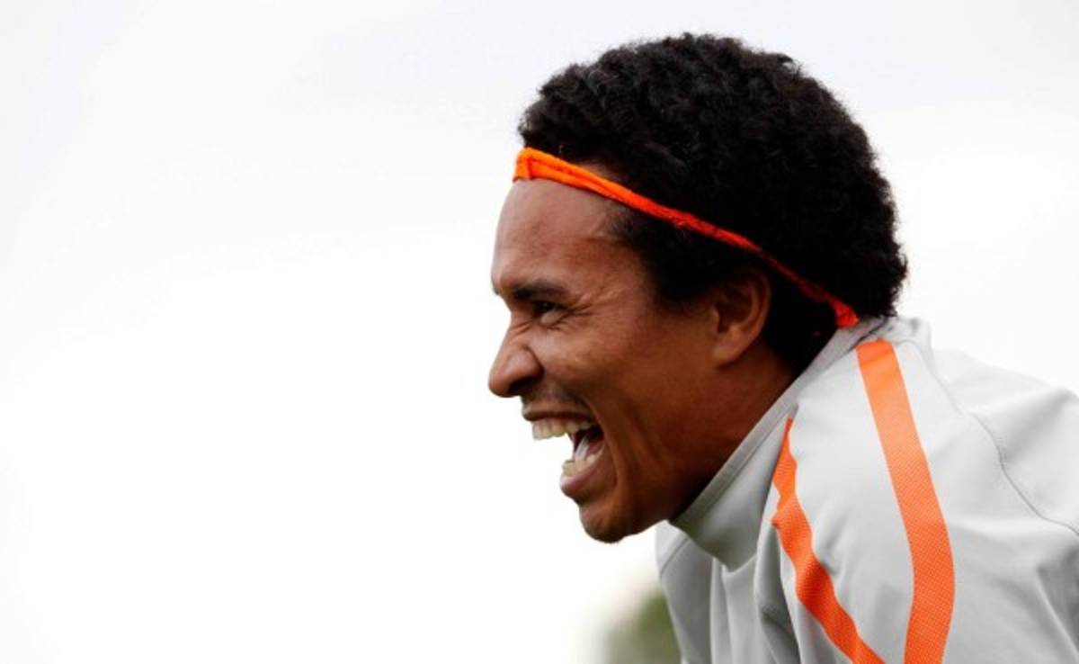 Rambo de León es anunciado como nuevo jugador del Municipal Limeño de El Salvador