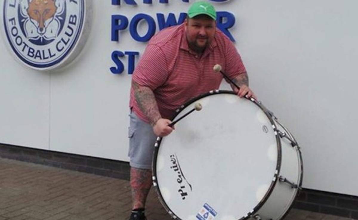 Lee Jobber, el aficionado que con su bombo tiene vivo al Leicester City