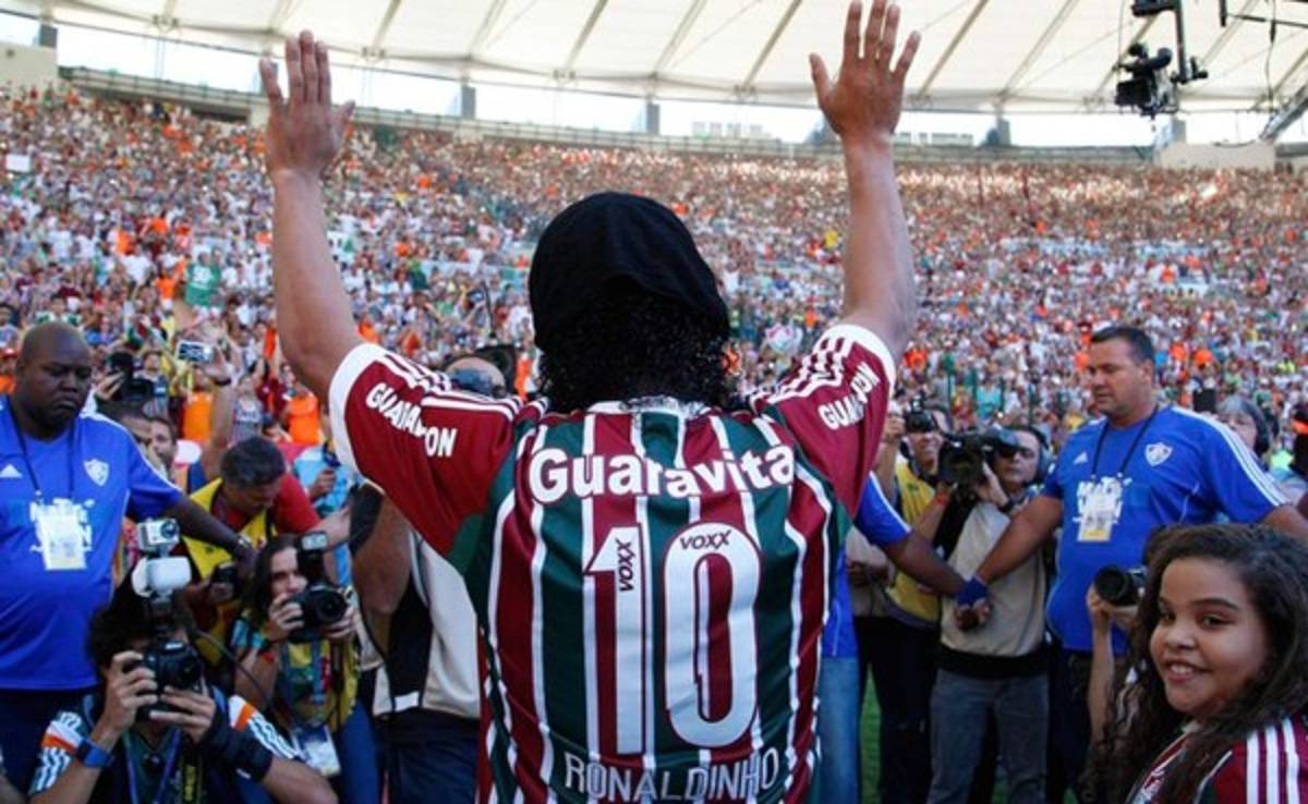 Fluminense presenta a Ronaldinho que se muestra ansioso por debutar&nbsp;