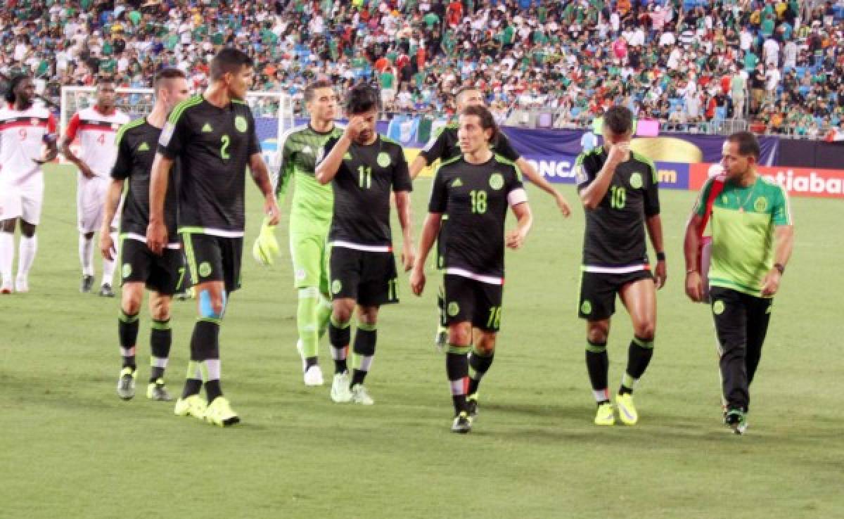 Jugadores de México ya no aguantan al 'Piojo' Herrera, según Récord