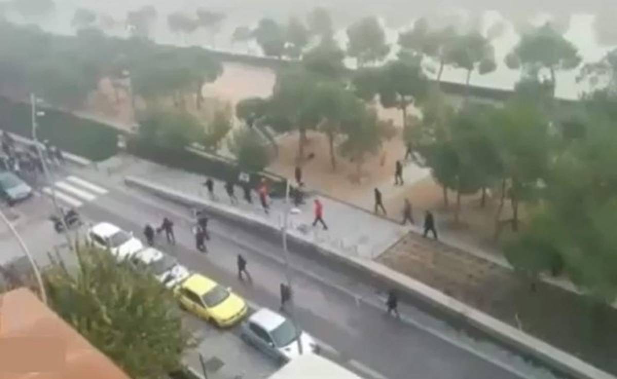 VIDEO: Lamentable pelea entre aficionados del Atlético de Madrid y La Coruña