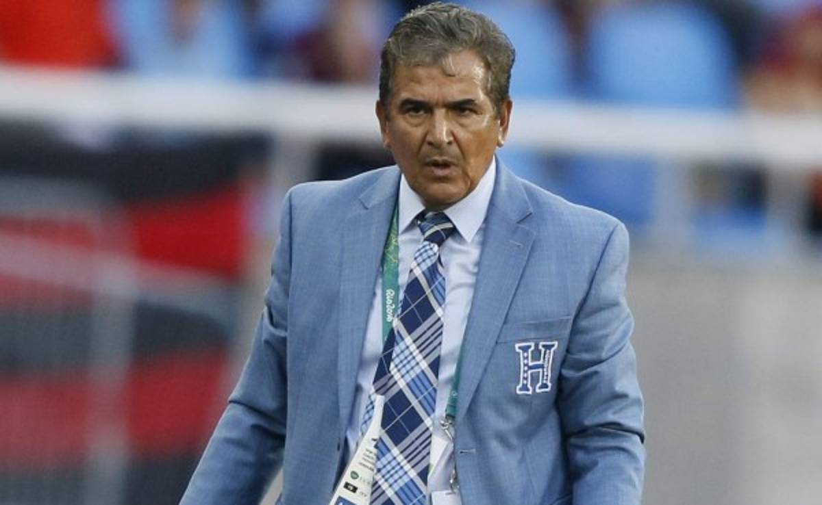 Jorge Luis Pinto se quedó espiando a Portugal