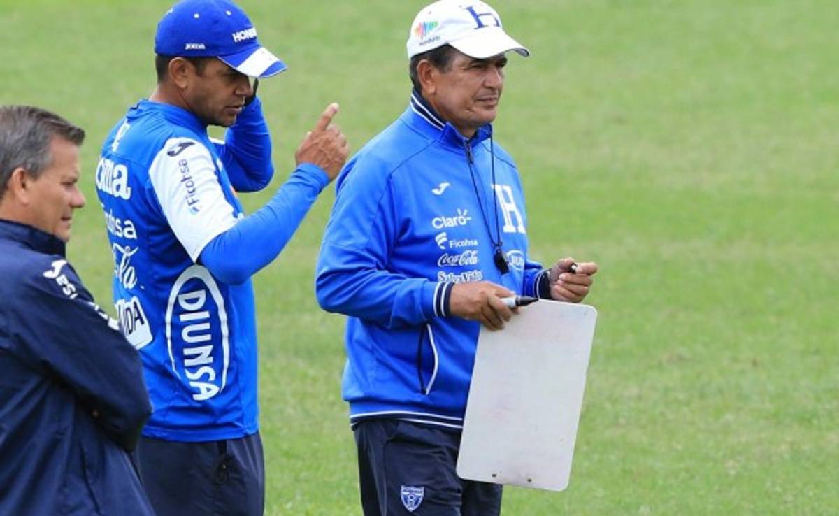 Pinto: 'Fue un partido perfecto en defensa ante México, el equipo no sintió la altura'